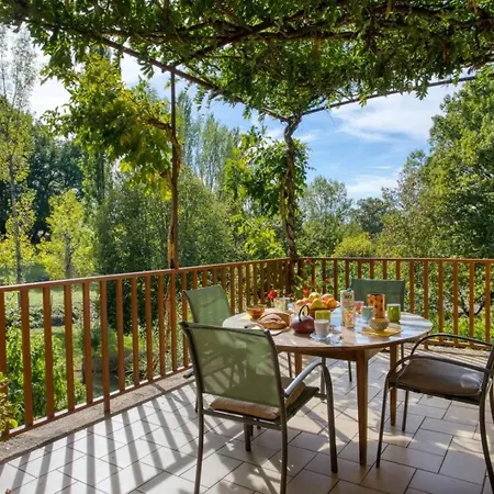 Bed and Breakfast Les Pres De La Vigne Basse Sarlat-la-Caneda