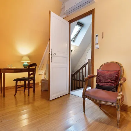 Bed and Breakfast Les Pres De La Vigne Basse 3*